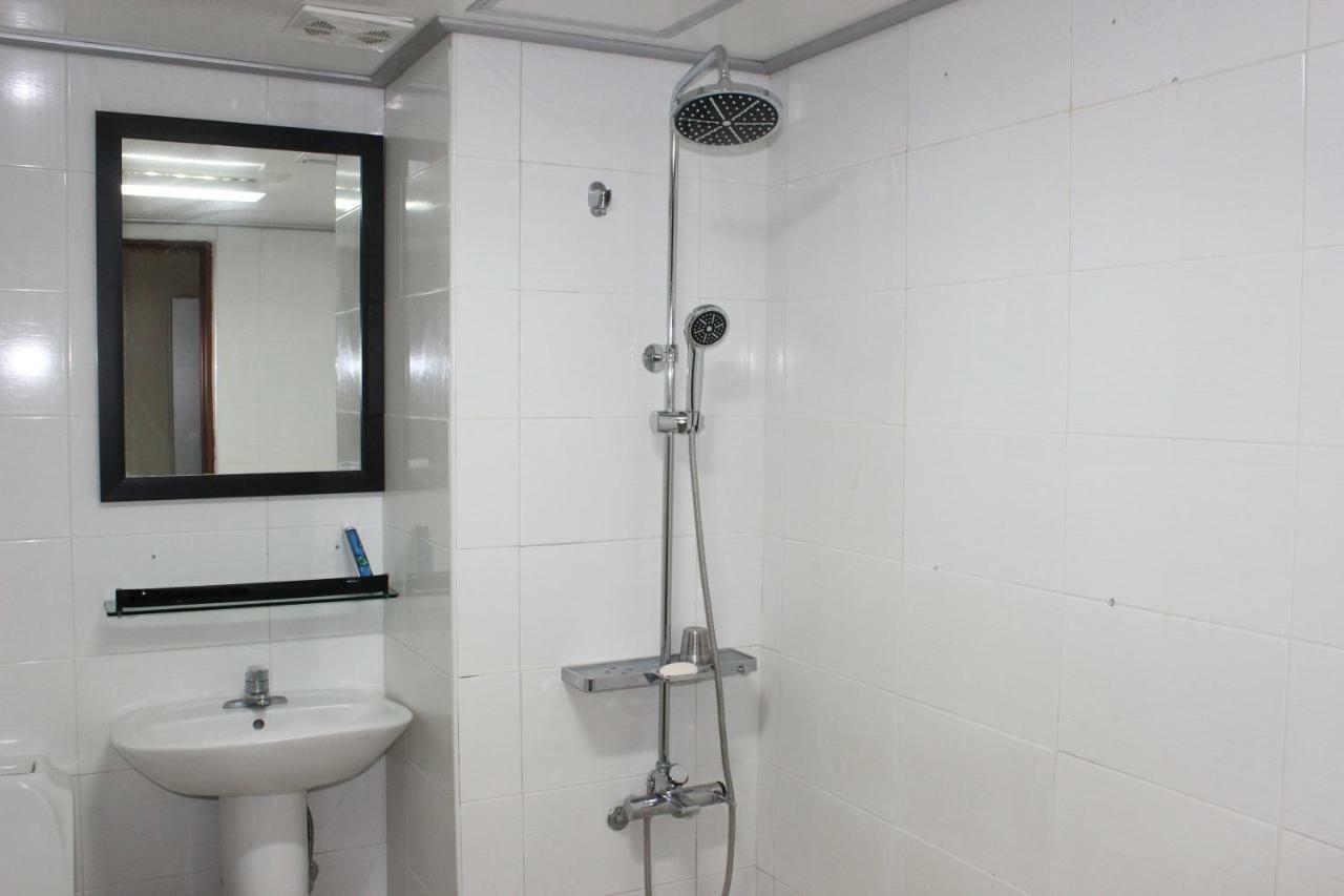 ג'גו Hyundai Tourist Hotel מראה חיצוני תמונה